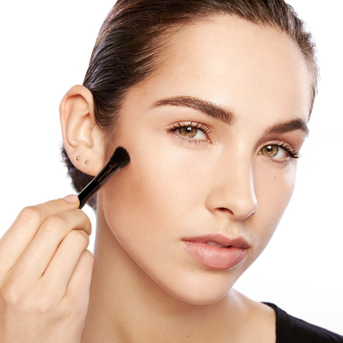 maybelline contour mastercontourpalette tutorial step1 1x1