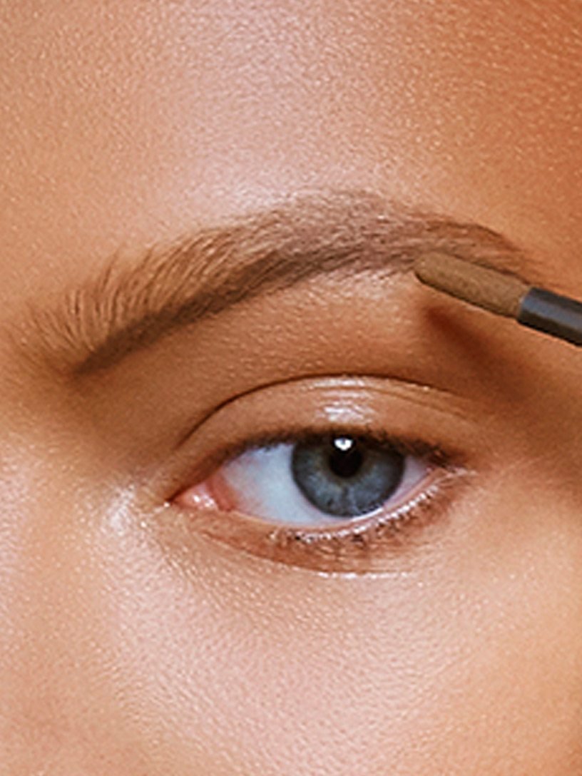 Maybelline brow drama shaping chalk powder step by step 1